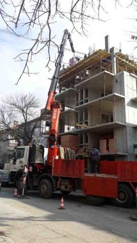 Камион с кран,kamion s kran,kamion s kran sofia,bss-stroy.com